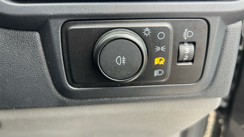 Ford Transit Custom 300 L1 Diesel Fwd 2.0 EcoBlue 136ps H1 Van Limited